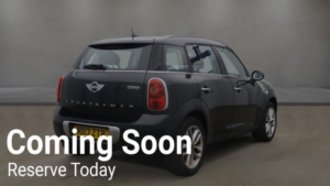 2013 MINI Countryman 1.6 Cooper Countryman in Black — image 4