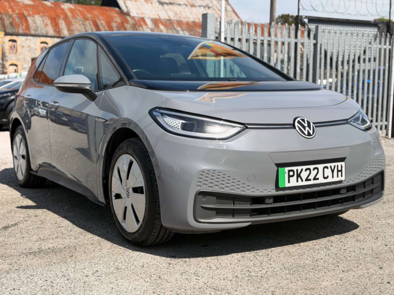 2022 Volkswagen Id.3 Id3 Family 5dr in Grey — image 1