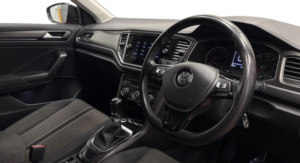 2019 Volkswagen T-Roc 1.0 Tsi Design in Red — image 5