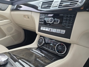2013 Mercedes-Benz Cls 2.1 Cls250 Cdi Blueefficiency Amg Sport Coupe 4dr Diesel G-Tronic+ Euro 5 (s/s) (204 Ps) in Black — image 6