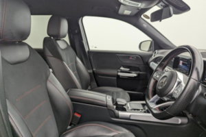 2022 Mercedes-Benz Glb 1.3 Glb200 Amg Line SUV 5dr Petrol 7g-Dct Euro 6 (s/s) (163 Ps) in Grey — image 3
