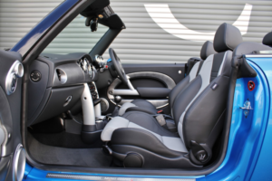 2010 MINI Convertible 1.6 Cooper S Convertible in Blue — image 3
