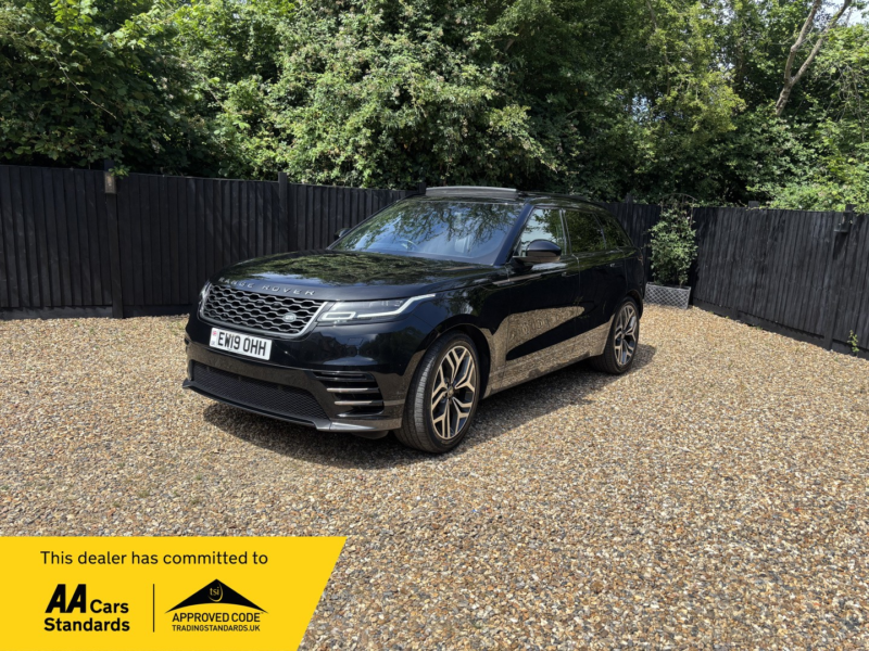 2019 Land Rover Range Rover Velar 3.0 D300 R-Dynamic Se in Black — image 1