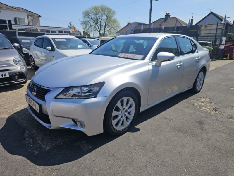 2015 Lexus Gs 2.5 300h Se in Silver — image 1