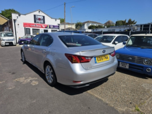 2015 Lexus Gs 2.5 300h Se in Silver — image 4
