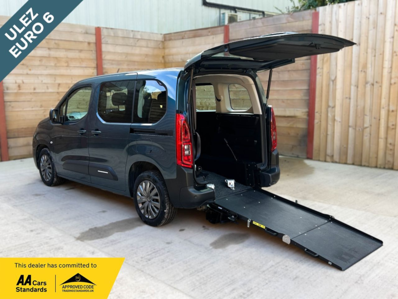 2025 Citroen Berlingo 3 SEAT Auto Wheelchair Accessible Disabled Access Vehicle Wav in Blue — image 1