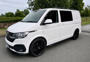 2023 Volkswagen Transporter T6.1 2.0 Tdi Highline Kombi 110 Swb Manual 6 Seater Ulez Eu6 T30 in White — image 2
