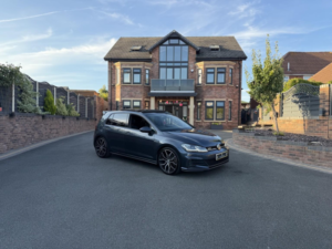2018 Volkswagen Golf 2.0 Tdi Gtd in Blue — image 5