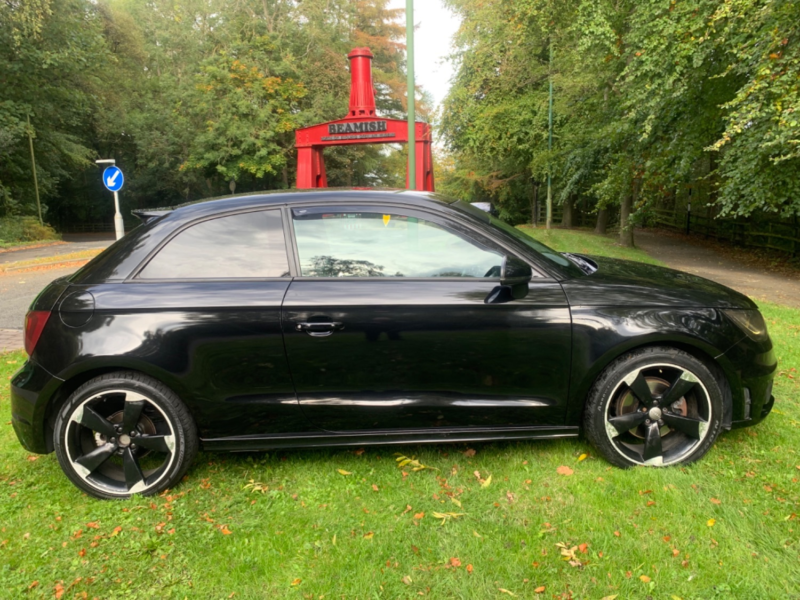 2015 Audi A1 Tfsi S Line Black Edition in Black — image 1