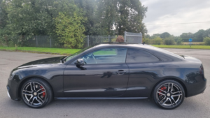 2011 Audi A5 3.0 Tdi V6 S Line Special Edition in Black — image 3