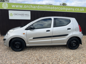 2014 Suzuki Alto 1.0 12v Sz3 in Silver — image 3
