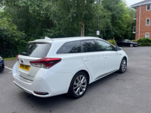 2016 Toyota Auris 1.8 Vvt-H Excel Touring Sports CVT Euro 6 (s/s) 5dr (safety Sense) in White — image 6