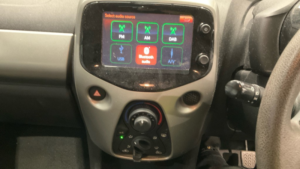 2015 Citroen C1 1.0 Vti Feel in Black — image 3