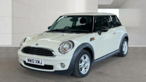 2010 MINI Hatch 1.6 First Euro 5 3dr in White — image 2