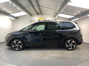 2017 Citroen Grand C4 Picasso 2.0 Bluehdi Flair MPV 5dr Diesel Eat6 Euro 6 (s/s) (150 Ps) in Black — image 2
