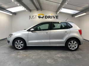 2010 Volkswagen Polo 1.2 Se Hatchback 5dr Petrol Manual Euro 5 (70 Ps) in Silver — image 2