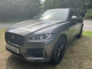 2018 Jaguar F-Pace 2.0 D180 R-Sport in Grey — image 4