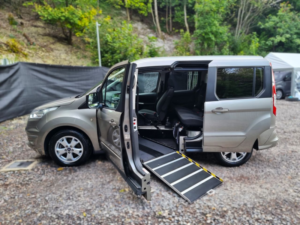 2018 Ford Tourneo Connect Passenger Up Front Petrol 4 SEAT Wheelchair Accessible Ramp Car in Silver — image 3