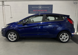 2015 Ford Fiesta 1.25 Zetec in Blue — image 5