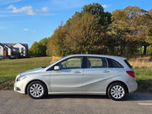 2013 Mercedes-Benz B Class 1.8 B180 Cdi Blueefficiency Se MPV 5dr Diesel Manual Euro 5 (s/s) (109 Ps) in Silver — image 4