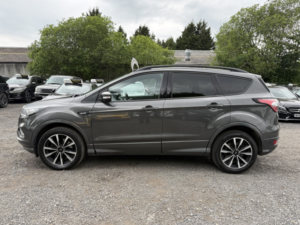 2019 Ford Kuga 2.0 Tdci Ecoblue St-Line in Grey — image 5