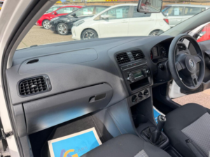 2011 Volkswagen Polo 1.2 S Euro 5 3dr in White — image 3