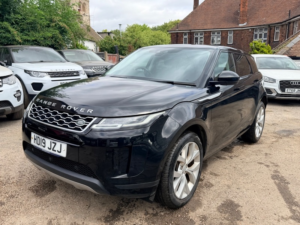 2019 Land Rover Range Rover Evoque Se in Black — image 2