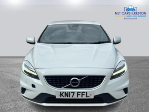 2017 Volvo V40 2.0 D2 R-Design Nav Plus Euro 6 (s/s) 5dr in White — image 4