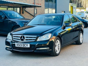 2013 Mercedes-Benz C Class 1.6 C180 Blueefficiency Executive Se G-Tronic+ Euro 5 (s/s) 4dr in Black — image 5