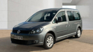 2013 Volkswagen Caddy Maxi 1.6 Tdi C20 Maxi Highline DSG Fwd 5dr in Grey — image 2