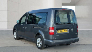 2013 Volkswagen Caddy Maxi 1.6 Tdi C20 Maxi Highline DSG Fwd 5dr in Grey — image 3