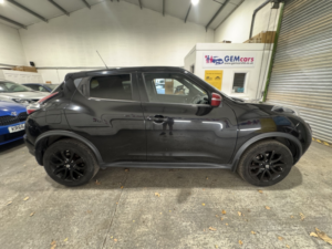 2016 Nissan Juke 1.2 Dig-T Acenta Premium in Black — image 4