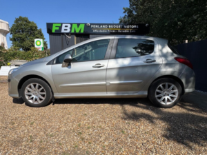 2008 Peugeot 308 1.6 Thp Se 5dr in Grey — image 2