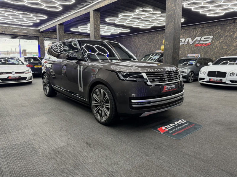 2022 Land Rover Range Rover 3.0 D350 Mhev Autobiography in Grey — image 1