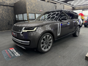 2022 Land Rover Range Rover 3.0 D350 Mhev Autobiography in Grey — image 2