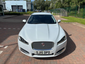 2015 Jaguar Xf 2.2 D Luxury in White — image 4