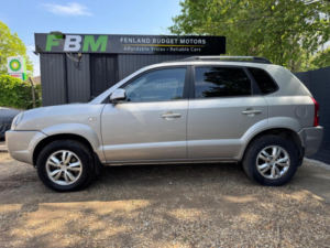 2009 Hyundai Tucson 2.0 Comfort 2WD Euro 4 5dr in Silver — image 3