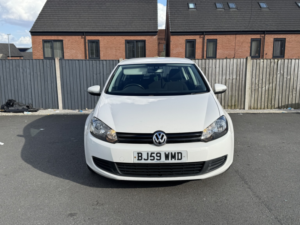 2009 Volkswagen Golf 1.6 Tdi S in White — image 4