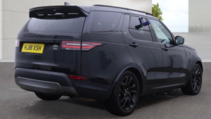 2018 Land Rover Discovery 2.0 Sd4 Hse Auto 4WD Euro 6 (s/s) 5dr in Black — image 4