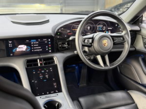 2023 Porsche Taycan Performance Plus 93.4kwh 4s in Black — image 3