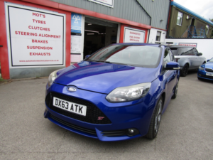 2013 Ford Focus 2.0 T Ecoboost St-2 in Blue — image 3
