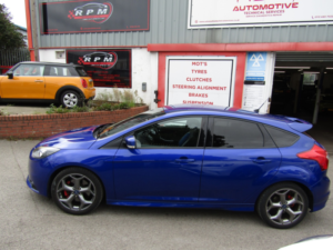 2013 Ford Focus 2.0 T Ecoboost St-2 in Blue — image 5