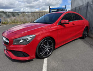 2019 Mercedes-Benz Gla 200 1.6 Amg Line Edition Automatic in White — image 2
