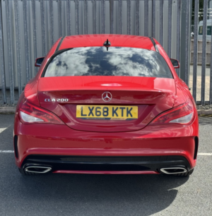 2019 Mercedes-Benz Gla 200 1.6 Amg Line Edition Automatic in White — image 6