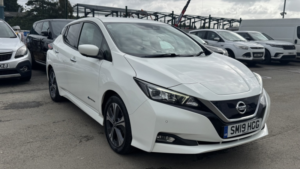 2019 Nissan Leaf 40kwh Tekna in White — image 6