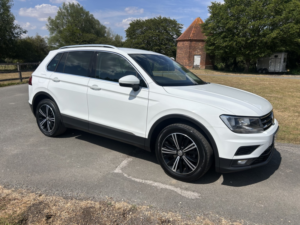 2019 Volkswagen Tiguan 1.5 Tsi Evo Se Navigation in White — image 3