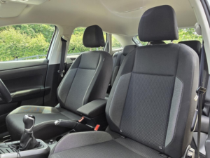 2023 Volkswagen Taigo 1.0 Tsi Life SUV 5dr Petrol Manual Euro 6 (s/s) (110 Ps) in Silver — image 3