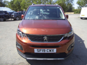 2019 Peugeot Rifter 1.5 Bluehdi Allure Standard MPV Euro 6 5dr in Bronze — image 2