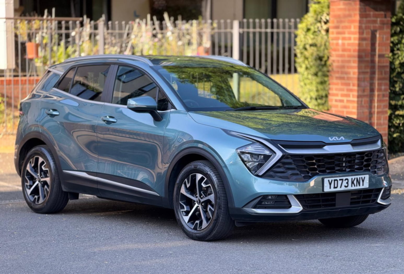 2024 Kia Sportage 1.6 T-Gdi 3 SUV 5dr Petrol Manual Euro 6 (s/s) (148 Bhp) in Grey — image 1