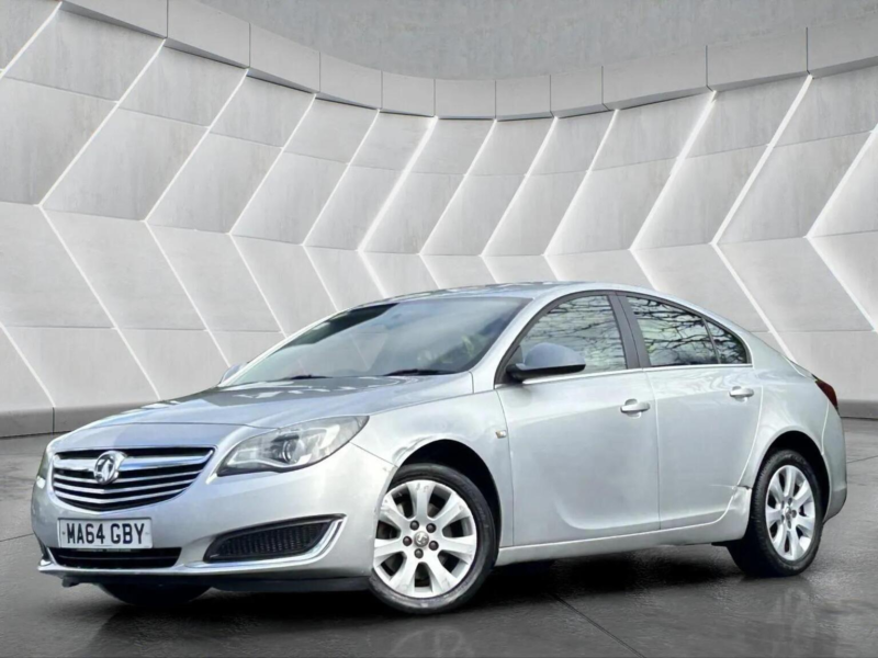2014 Vauxhall Insignia 2.0 Cdti Design Auto Euro 5 5dr in Silver — image 1